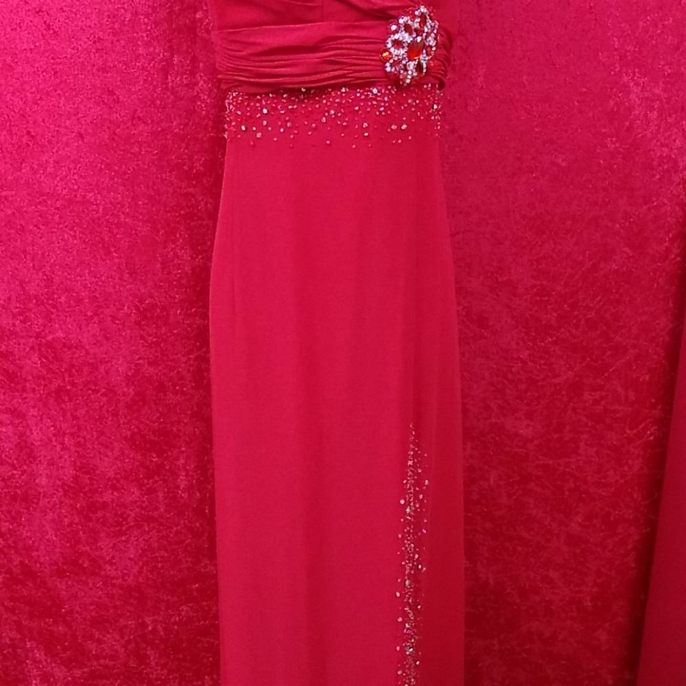 Dresses - Picture 3 of 5